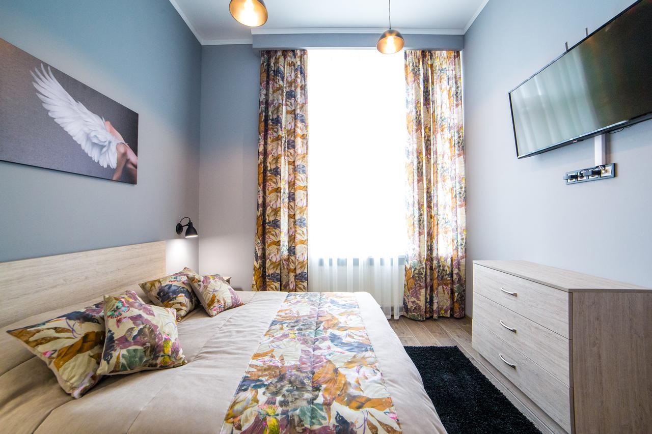Apart Hotel On Rynok Square Λβιβ Εξωτερικό φωτογραφία